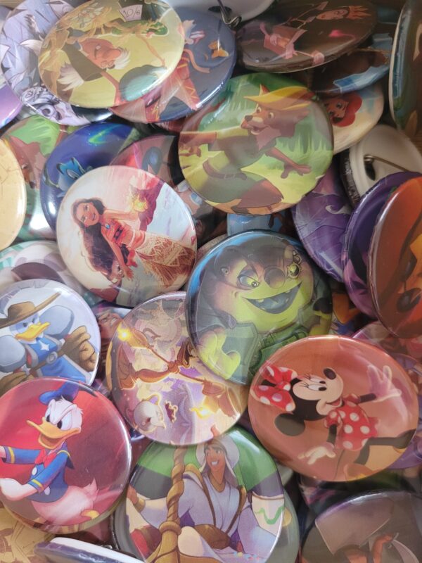 Assorted Pins - Disney/Lorcana [3cm]