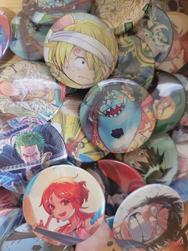 Assorted Pins - One Piece [3cm]